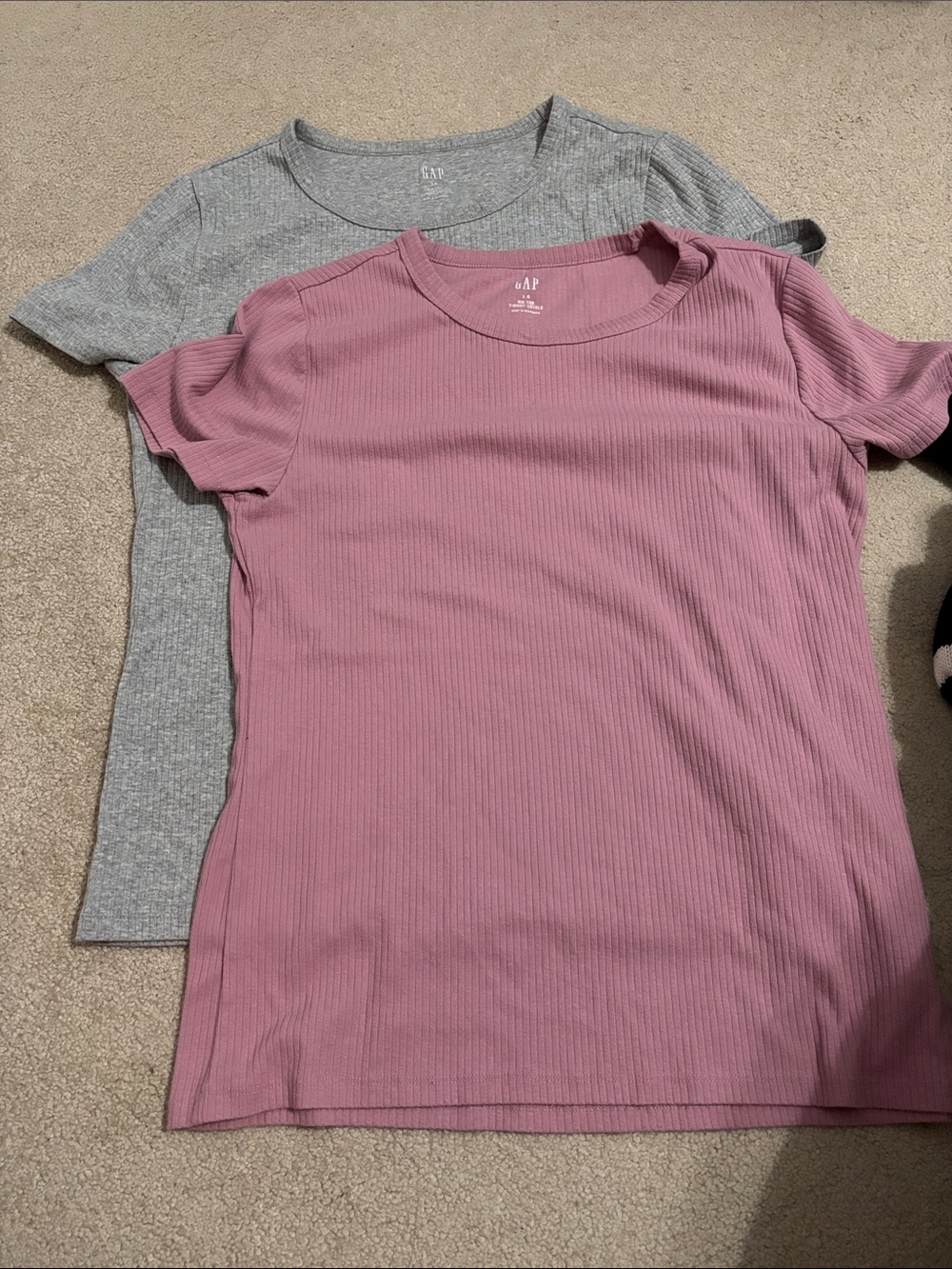 GAP TOP BUNDLE - Picture 3 of 6
